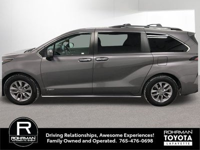 2021 Toyota SIENNA XLE XLE