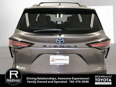 2021 Toyota SIENNA XLE XLE