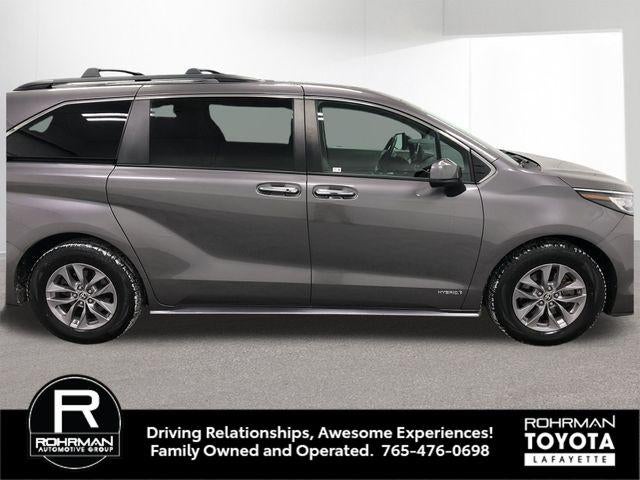 2021 Toyota SIENNA XLE XLE