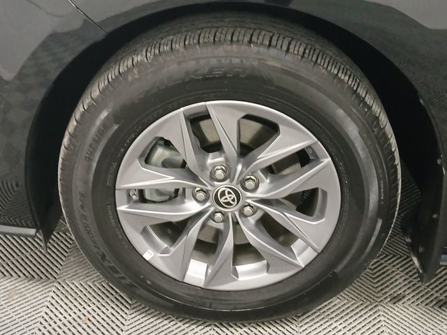 2024 Toyota SIENNA XLE AWD XLE 7 Passenger