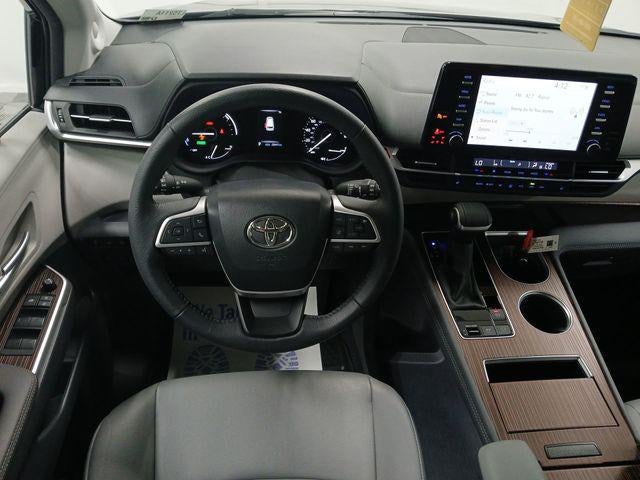 2024 Toyota SIENNA XLE AWD XLE 7 Passenger