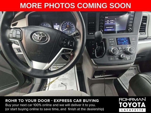 2018 Toyota Sienna LE 7 Passenger