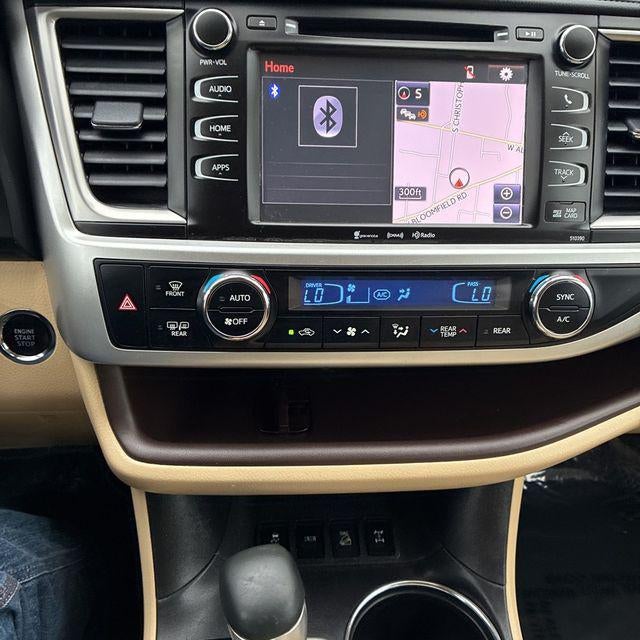 2019 Toyota HIGHLANDER XLE