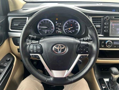 2019 Toyota HIGHLANDER XLE
