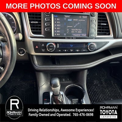 2019 Toyota HIGHLANDER SE