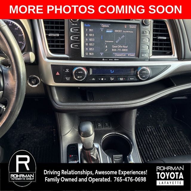 2019 Toyota HIGHLANDER SE