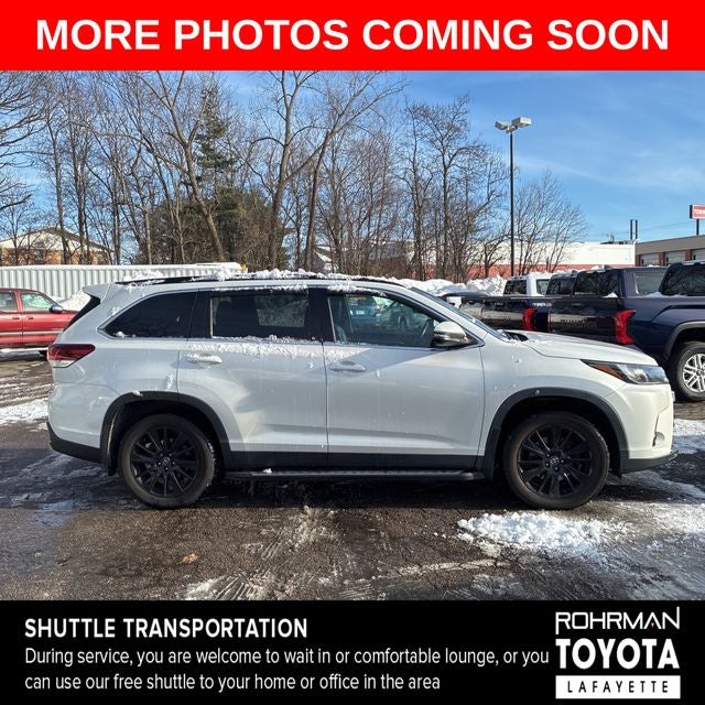 2019 Toyota HIGHLANDER SE