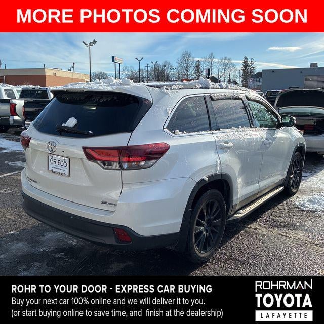 2019 Toyota HIGHLANDER SE