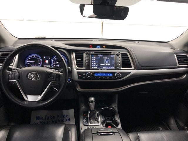 2019 Toyota HIGHLANDER XLE
