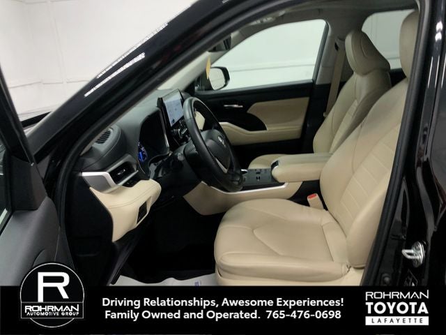 2023 Toyota Highlander Hybrid XLE