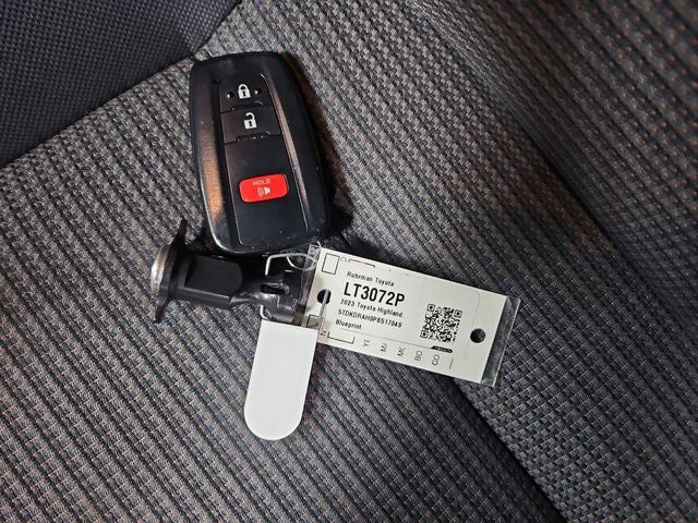 2023 Toyota HIGHLANDER L