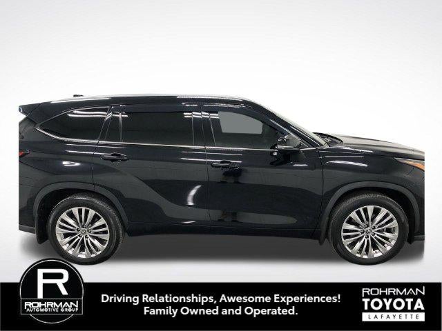 2023 Toyota Highlander Platinum