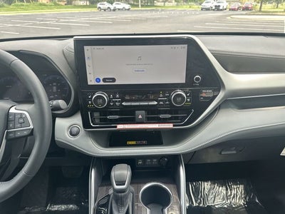 2026 Toyota Highlander Platinum