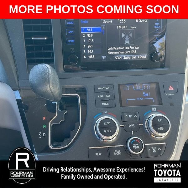 2015 Toyota Sienna LE 8 Passenger