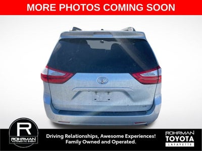 2015 Toyota Sienna LE 8 Passenger