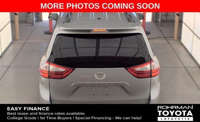 2016 Toyota Sienna LE 8 Passenger