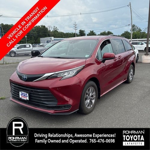 2023 Toyota Sienna LE 8 Passenger