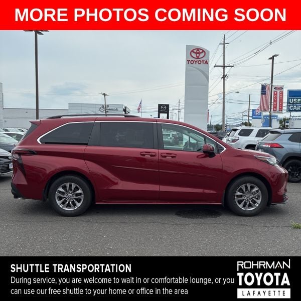 2023 Toyota Sienna LE 8 Passenger