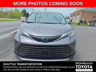 2023 Toyota Sienna LE 8 Passenger