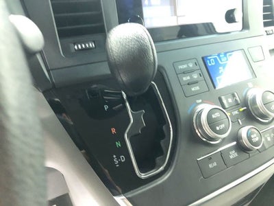 2017 Toyota Sienna LE 8 Passenger