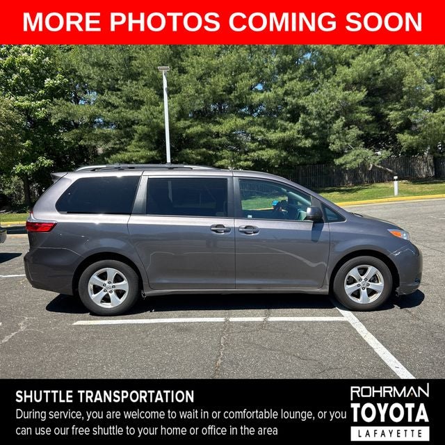 2017 Toyota Sienna LE 8 Passenger