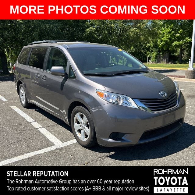2017 Toyota Sienna LE 8 Passenger