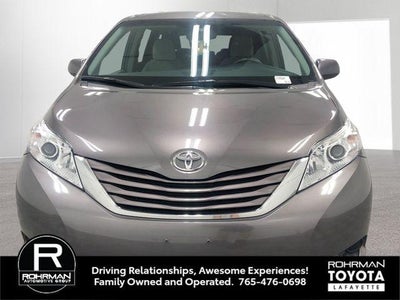 2017 Toyota Sienna LE 8 Passenger