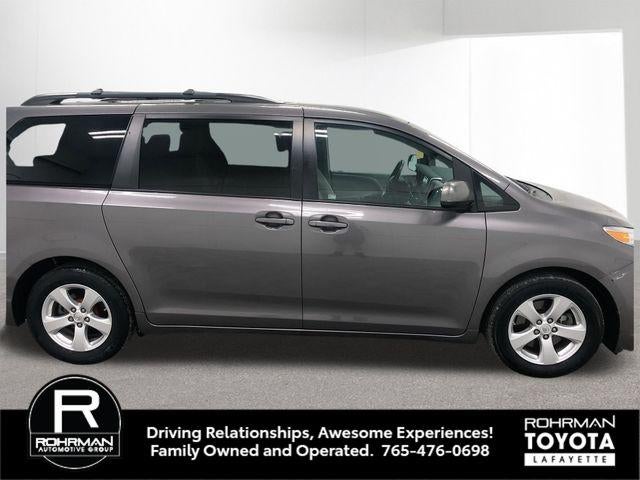 2017 Toyota Sienna LE 8 Passenger