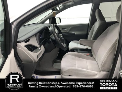 2020 Toyota SIENNA LE 3.5L LE 8 Passenger