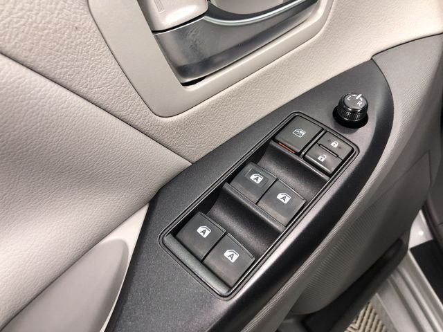 2020 Toyota SIENNA LE 3.5L LE 8 Passenger