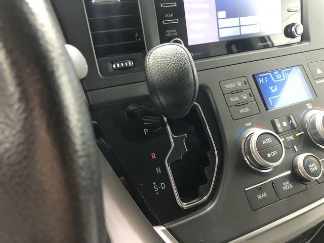 2020 Toyota SIENNA LE 3.5L LE 8 Passenger