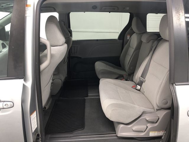 2020 Toyota SIENNA LE 3.5L LE 8 Passenger