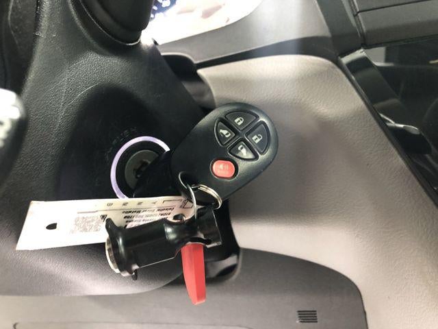 2020 Toyota SIENNA LE 3.5L LE 8 Passenger