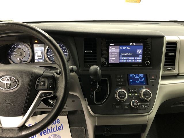 2020 Toyota SIENNA LE 3.5L LE 8 Passenger