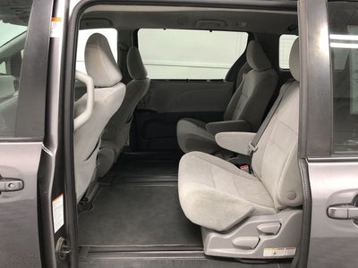 2020 Toyota SIENNA LE 3.5L LE 8 Passenger