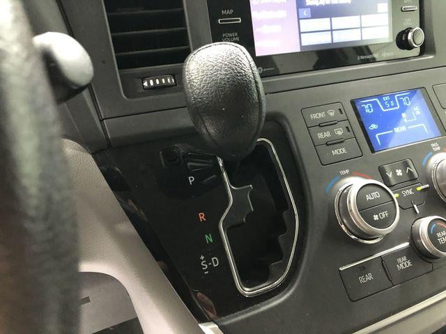 2020 Toyota SIENNA LE 3.5L LE 8 Passenger