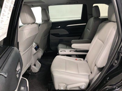2019 Toyota HIGHLANDER XLE