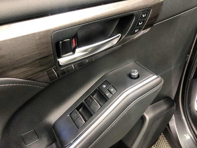 2022 Toyota Highlander Hybrid Limited
