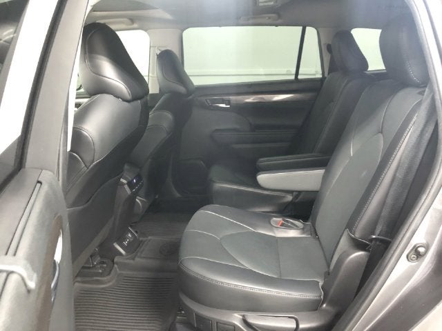 2022 Toyota Highlander Hybrid Limited
