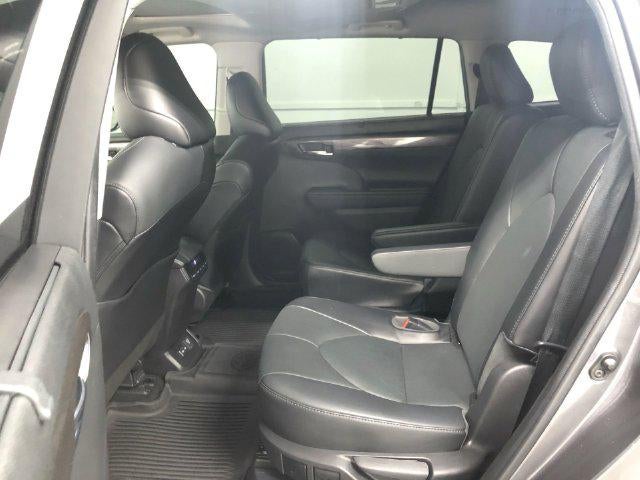 2022 Toyota Highlander Hybrid Limited