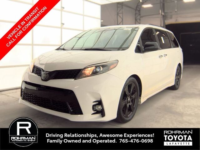 2020 Toyota Sienna SE Premium FWD photo