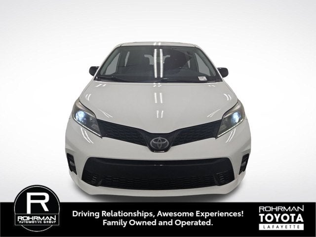 2020 Toyota Sienna SE Premium 8 Passenger