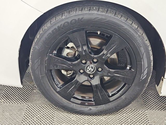 2020 Toyota Sienna SE Premium 8 Passenger