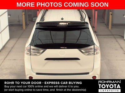 2020 Toyota Sienna SE Premium 8 Passenger