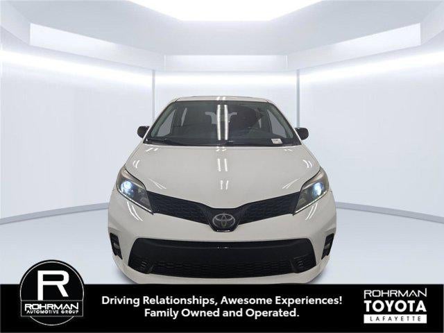 2020 Toyota Sienna SE Premium 8 Passenger