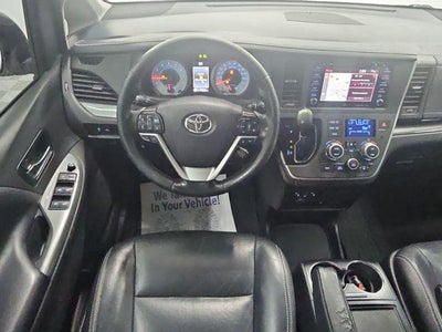 2020 Toyota Sienna SE Premium 8 Passenger