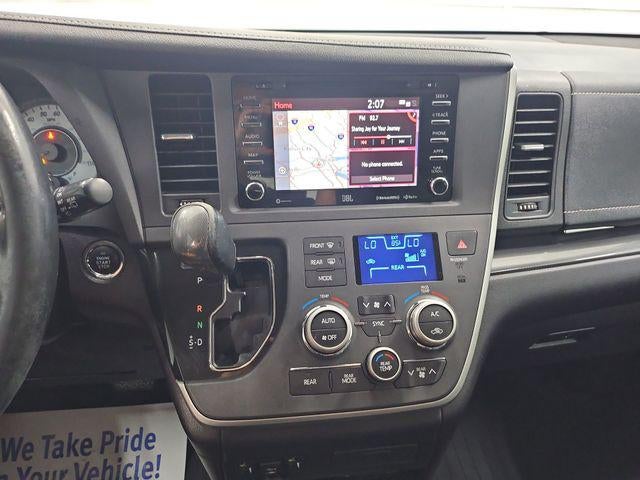 2020 Toyota Sienna SE Premium 8 Passenger