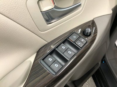 2015 Toyota SIENNA XLE 3.5L XLE 8 Passenger