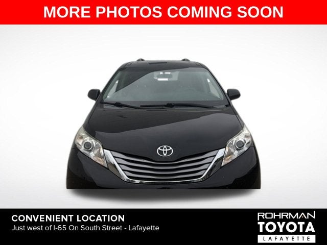 2015 Toyota Sienna XLE 8 Passenger