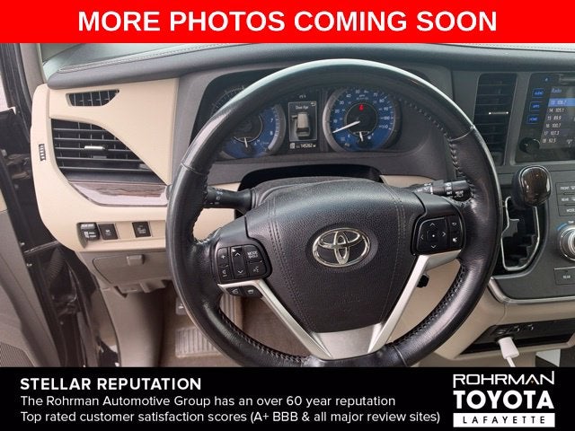 2015 Toyota Sienna XLE 8 Passenger